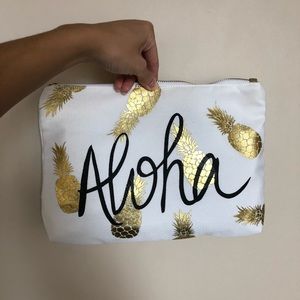 🍍Aloha Hand Clutch